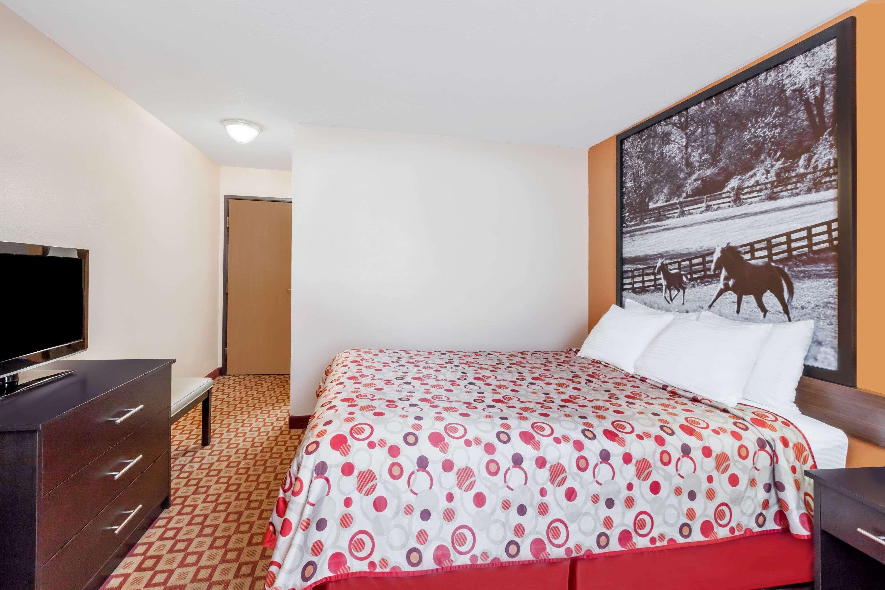 ซูเปอร์ 8 บาย วินด์แฮม โบว์ลิ่ง กรีน เซาท์ Hotel โบว์ลิงกรีน ภายนอก รูปภาพ