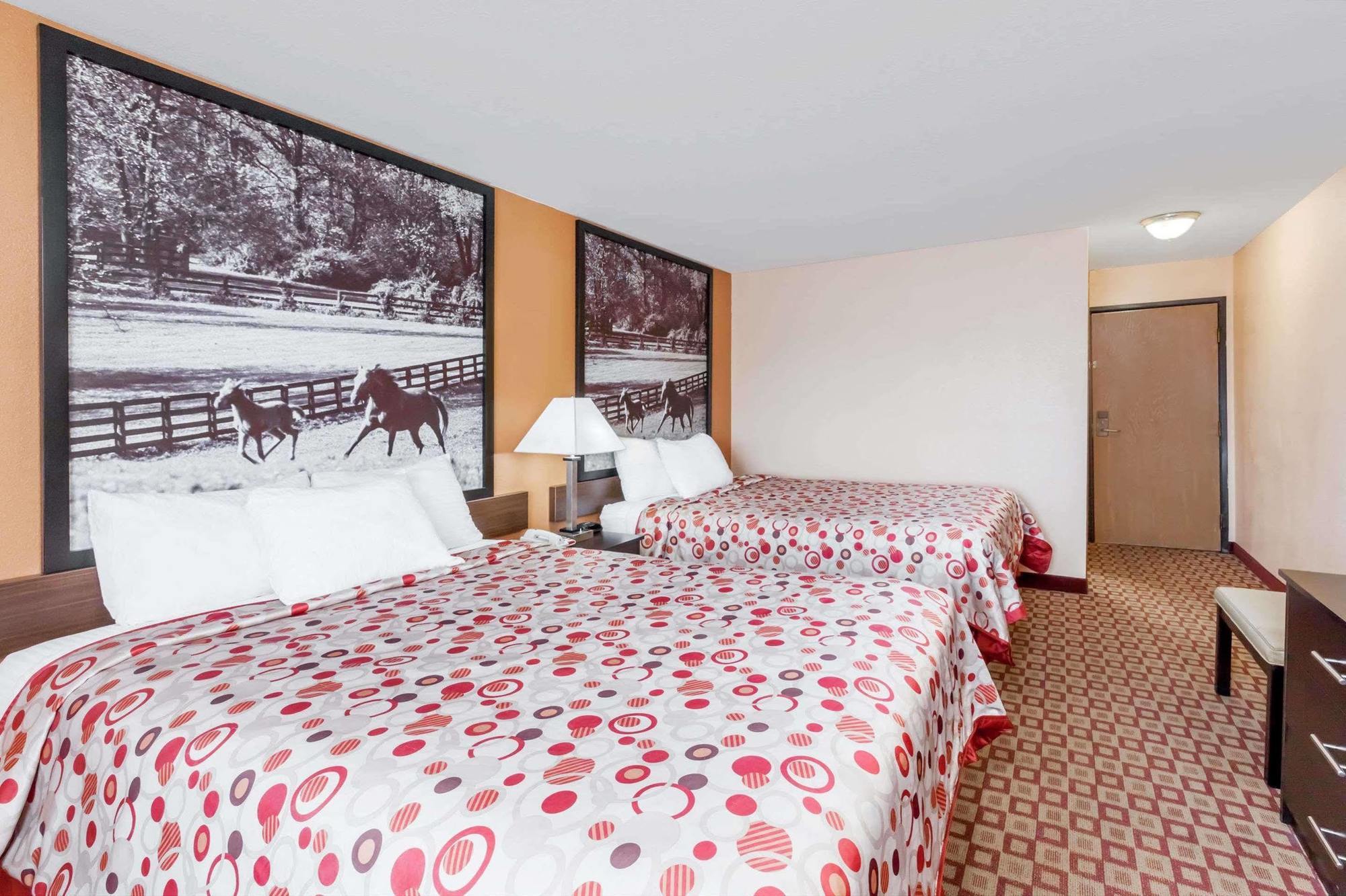 ซูเปอร์ 8 บาย วินด์แฮม โบว์ลิ่ง กรีน เซาท์ Hotel โบว์ลิงกรีน ภายนอก รูปภาพ